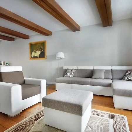 Komturia Old Town By Fahrenheit Aparthotel