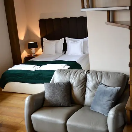 Komturia Old Town By Fahrenheit Lägenhetshotell Gdańsk